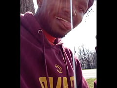 Play MP4 - Outdoor in public 7