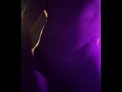 Play MP4 - Luces en lo oscuro