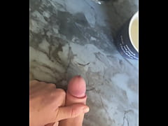 Play MP4 - Hot twink masturbating