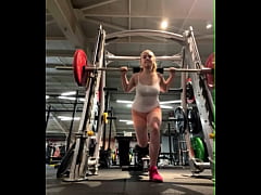 Play MP4 - I fucked the first trainer I saw at the gym