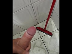 Play MP4 - Punheta no banheiro