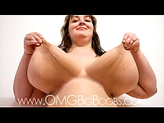 Play MP4 - Denise big natural BBW tits amateur