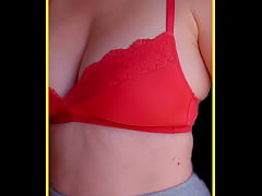 Play MP4 - WIIFE stuns in amazing red lacey bra
