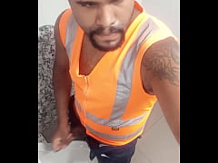 Play MP4 - Colega de trabalho pegando no meu pau