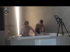 Play MP4 - Motel Hidro Threesome