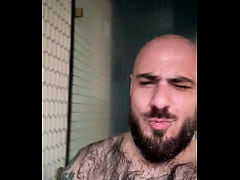 Play MP4 - Horny short king anthem