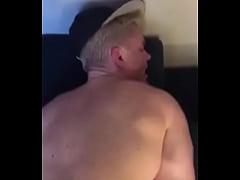 Play MP4 - Comendo um estrangeiro