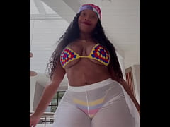 Play MP4 - Cherokee Showing Off in Colombia