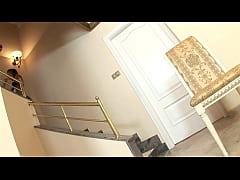 Play MP4 - Milf in fishnet stocking and high heels have sex on bed