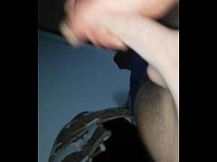 Play MP4 - Wichsen und absprizen