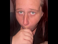 Play MP4 - Quick blowjob before work