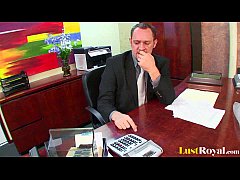 Play full 3GP - Pearl necklaces look simply stunning on Miley Ann