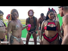 Play MP4 - Bailinho de carnaval virou orgia total&excl;