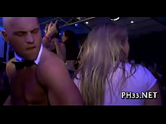 Play MP4 - Hard core group-sex in night club