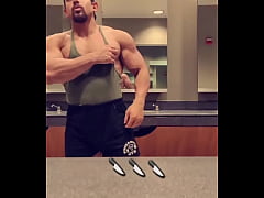 Play MP4 - &num;throwbackthursday