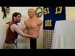 Play MP4 - Sexy knee strike tutorial by Max Shenanigans