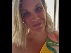 Play MP4 - Ici tu as la STORY PUBLIC de la m&eacute;ga surprise que j'ai eu pour mon ANNIVERSAIRE&period;&period;&period;