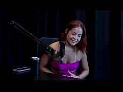 Play MP4 - N&atilde;o mostrava o rosto no come&ccedil;o&comma; colocou um pepino no cu&comma; n&atilde;o gosta de sexo na buceta&comma; e foi desafiada a&period;&period;&period; - Bruna Ferrari &lpar;WATCH ON&colon; SHEER&sol;RED&rpar;