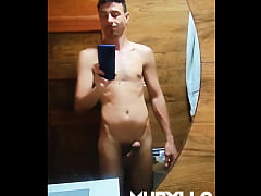 Play MP4 - Com tes&atilde;o no quarto do hotel em Recife&sol; PE&comma; tive que bater uma pra aliviar&excl;