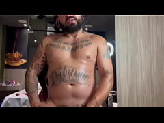 Play MP4 - Minha esposa foi me filmar passando &oacute;leo e fiquei de rola dura - Firegreen2