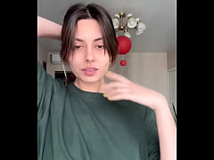 Play MP4 - Every time I love myself and love my body and love my appearance&comma; I dance&quest;