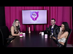 Play MP4 - Um dos fetiches era ter o dedo chupado enquanto fodia a buceta&comma; e o outro era passar o bife no corpo nu - Espuleta e Himeros Mansion &lpar;SHEER&sol;RED&rpar;