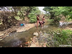 Play MP4 - FUCKED A BAD BITCH STREAM-SIDE