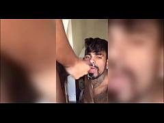 Play MP4 - AMIGO DA FACULDADE ME COLOCOU PRA MAMAR