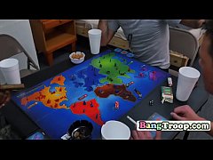 Play MP4 - Choosen gay boy gets a dose of the commanders love