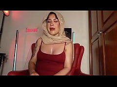 Play MP4 - MAMI JAAN NEEDS A FOOT MASSAGE