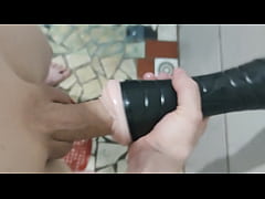 Play MP4 - No banho com meu vibrador masculino