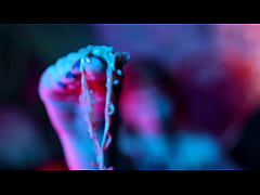 Play MP4 - Sexy Feet Crushing Cup Noodles