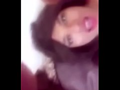 Play MP4 - Travesti mugroso le hace oral a un anciano decr&eacute;pito