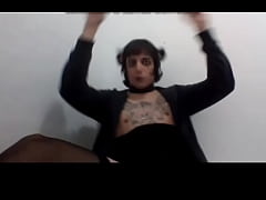 Play MP4 - Goth model t girl needs love