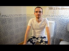 Play MP4 - 10 tomas falsas jesus sanchez enseña como es su pene y se desnuda frente a la camara