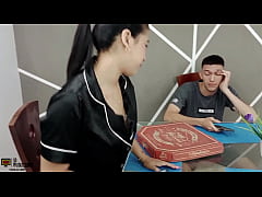 Play MP4 - Comparto la habitacion con mi hermanastra y la follo- ICREIBLE CO&Ntilde;O CREMOSO&excl;