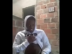 Play MP4 - Dandome Amor En La Sala