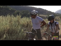 Play MP4 - Camping in the forest is arousing and this couple enjoys sex by the fire