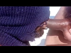 Play MP4 - Encontrei o Guarda vida musculoso nas dunas e fiz ele de putinha&comma; macetando fundo