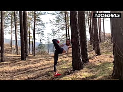 Play MP4 - DOEGIRLS - Stella Flex - Sexy Teen Plays With Dildo Through The Woods