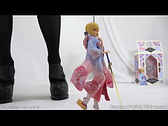 Play MP4 - figure crush