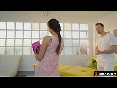 Play MP4 - Brunette client oiled then gets fucked hard after massage