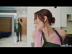 Play MP4 - Tranny waitresses  Zariah Aura and Korra Del Rio fucking a hot CIS babe