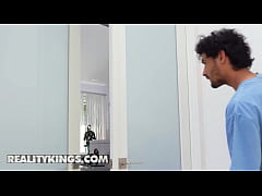 Play MP4 - &lpar;Ava Sinclaire&rpar; Catches Her Stepbro Jerking Off While Watching Her &lpar;Sarah Lace&rpar; Getting Dressed - Reality Kings