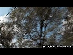 Play MP4 - Blonde horny slut Lola has a great