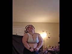 Play MP4 - The Mean Macarena