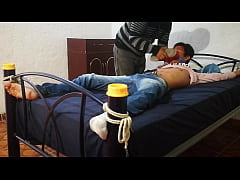 Play MP4 - N&period;67 NOAH ATADO EN LA CAMA&sol;NOAH TIED IN THE BED