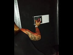 Play MP4 - Ruiva puta e casada e castigada com muita rola na boca na casa de swing e quando chega em casa o corno fode minha buceta sem camisinha e goza dentro