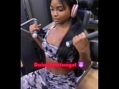 Play MP4 - Treinando duro meus amores quero aguentar mais que eu aguento ficar mais resistente oque acham &quest; To pensando em tomar mai &period;&period;&period;