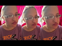 Play MP4 - ASMR Bursting Bubblegum Bubbles listen in headphones